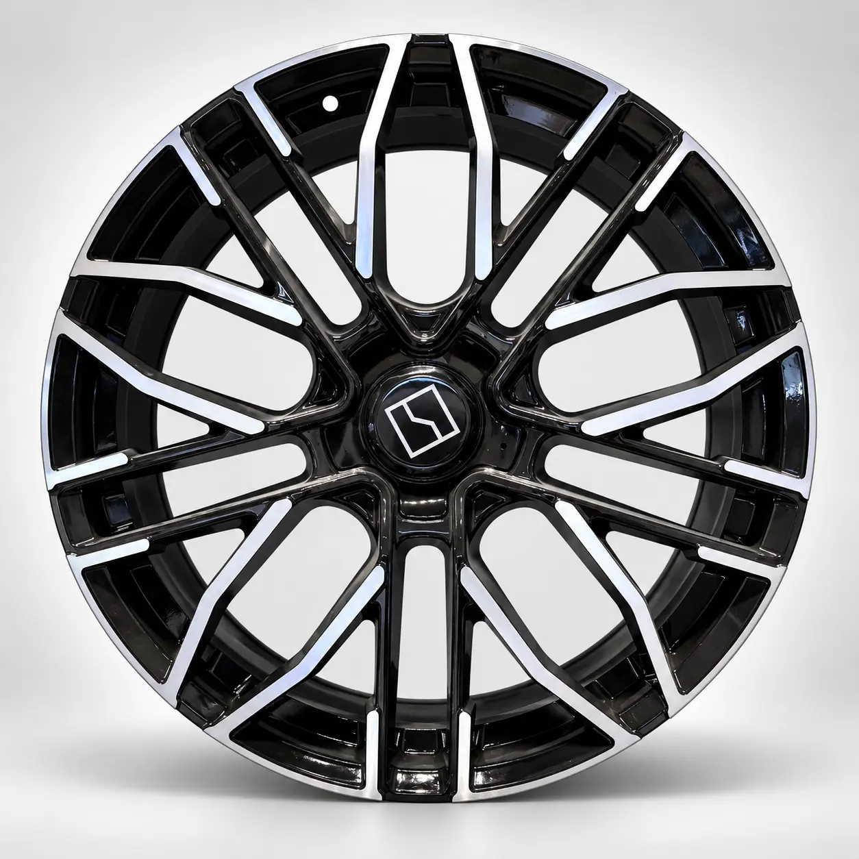 Roda aro 22 preta diamantada para carros importados